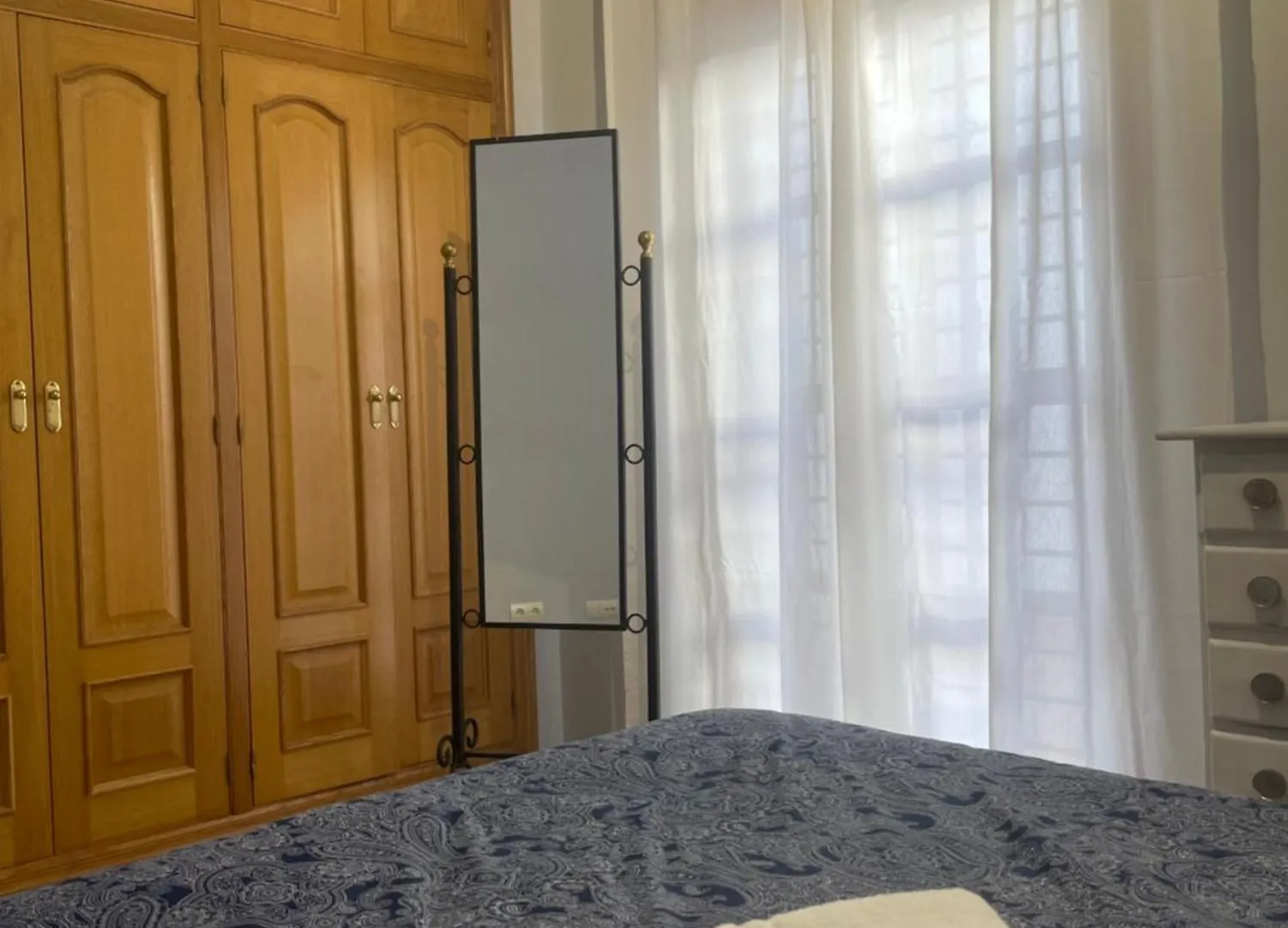 Piso En El Centro De Huelva Silencioso Y Con Gran Patio, Calle La Paz Apartment