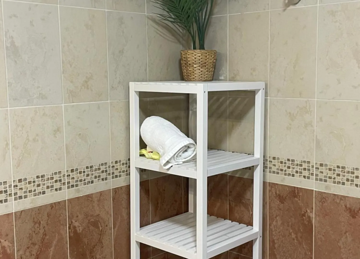 Piso En El Centro De Huelva Silencioso Y Con Gran Patio, Calle La Paz Apartment