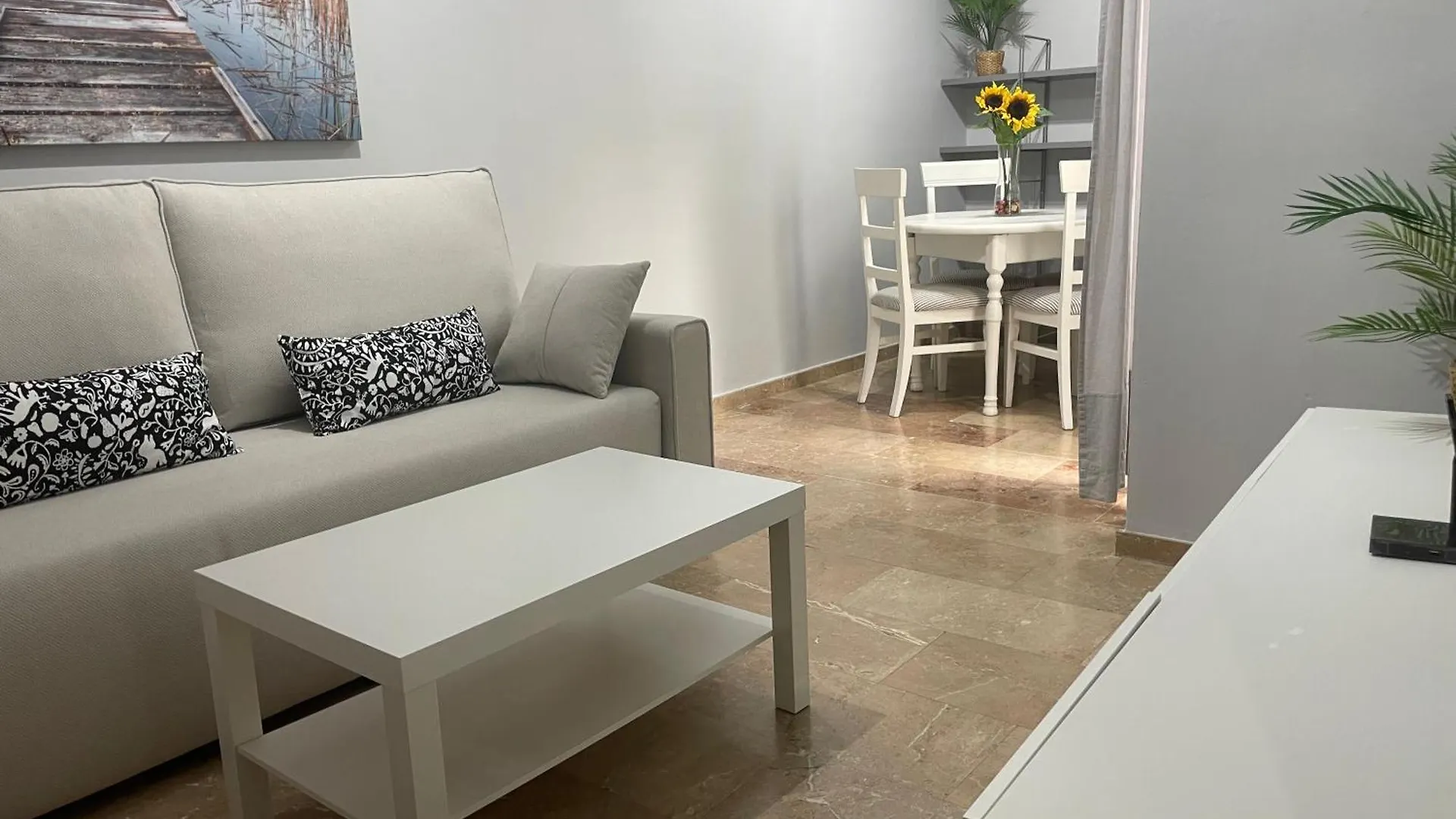 Apartment Piso En El Centro De Huelva Silencioso Y Con Gran Patio, Calle La Paz